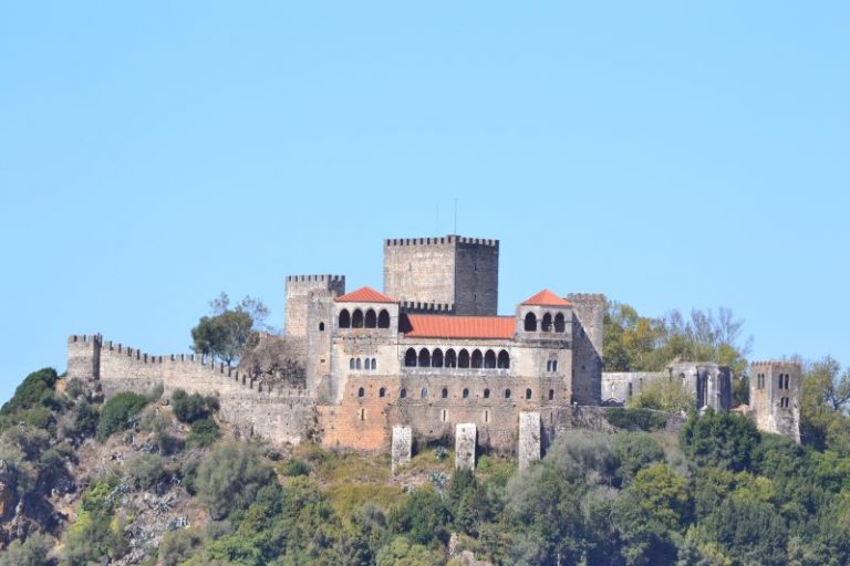 9 Must-See and Best Castles in Portugal - The Travelling Pinoys